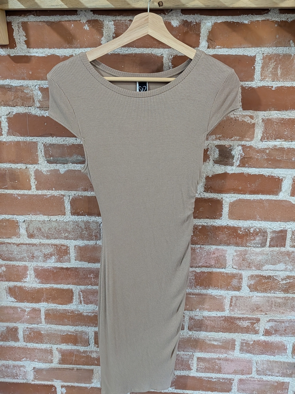 Windsor Ribbed Short-Sleeve Bodycon Top in Taupe